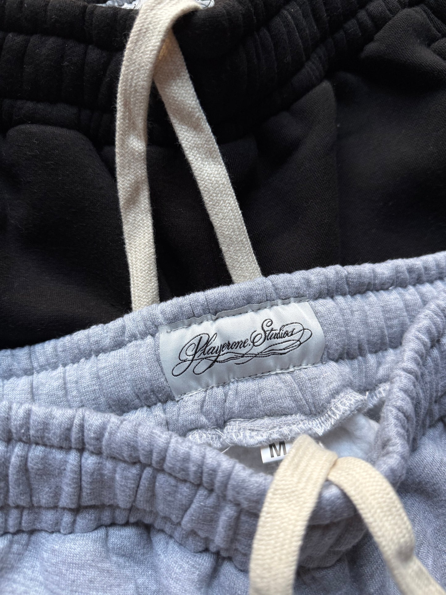 GREY BAGGY SWEATPANTS
