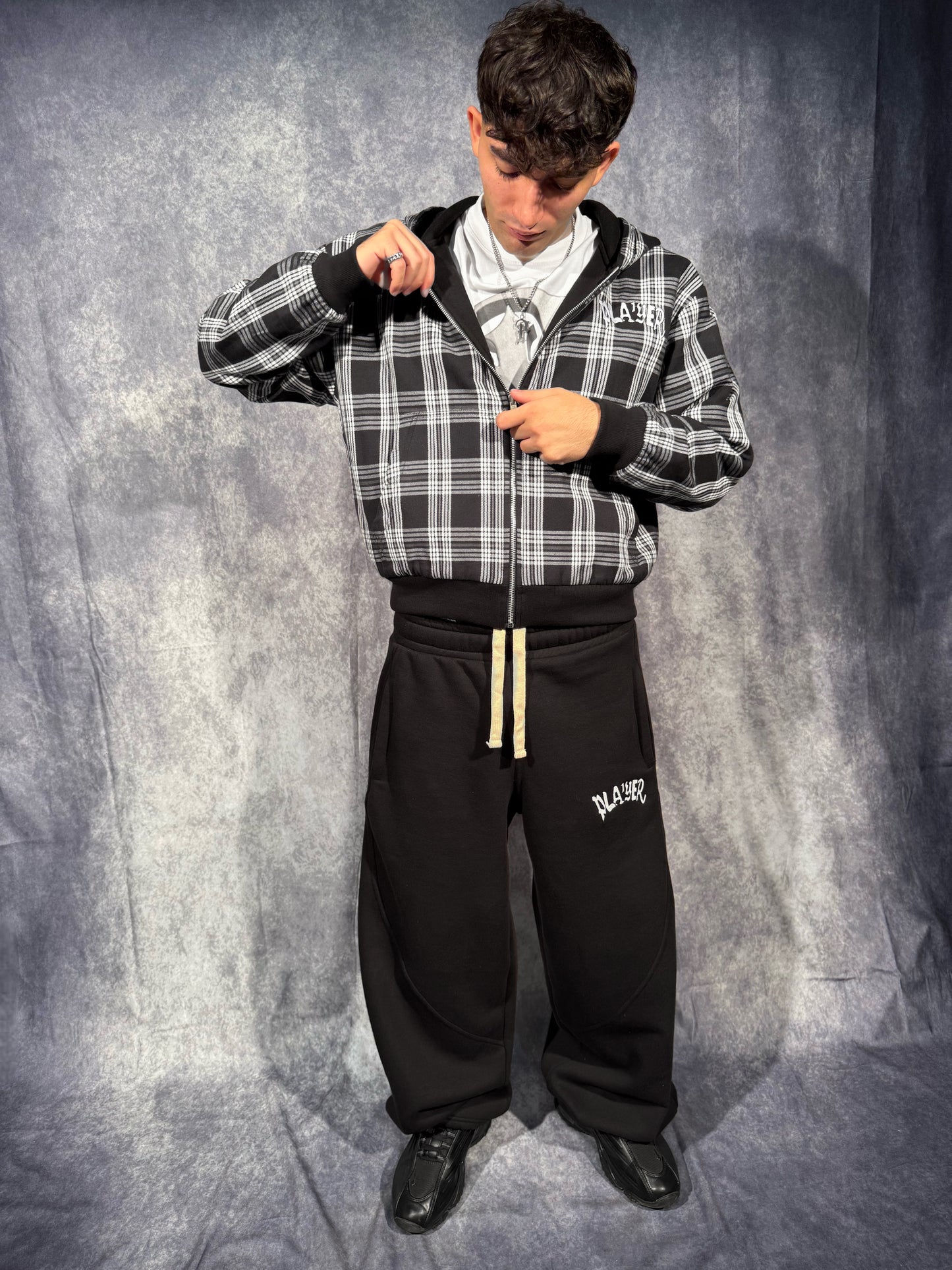 BLACK REVERSIBLE HOODIE