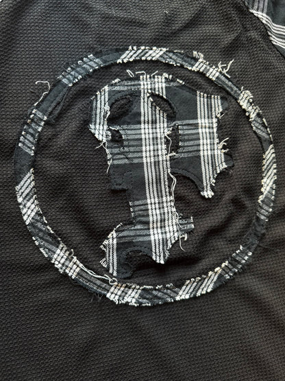 BLACK PLAID LONGSLEEVE