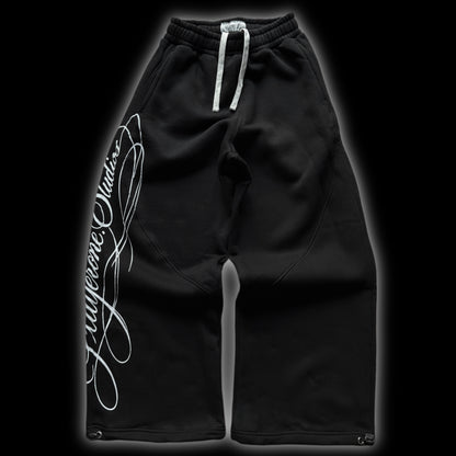 BLACK BAGGY SWEATPANTS